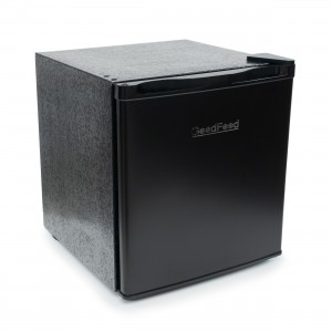 Шкаф холодильный для напитков GoodFood BC46SD BLACK